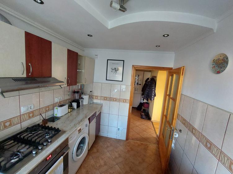 Apartament 2 camere Centru de închiriat