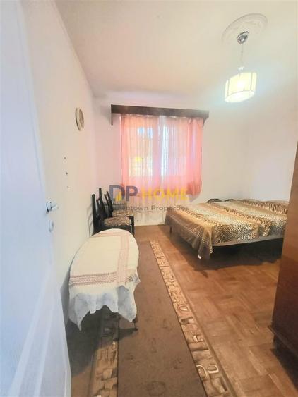 Apartament 2 Camere, Parter din 4, zona Sud