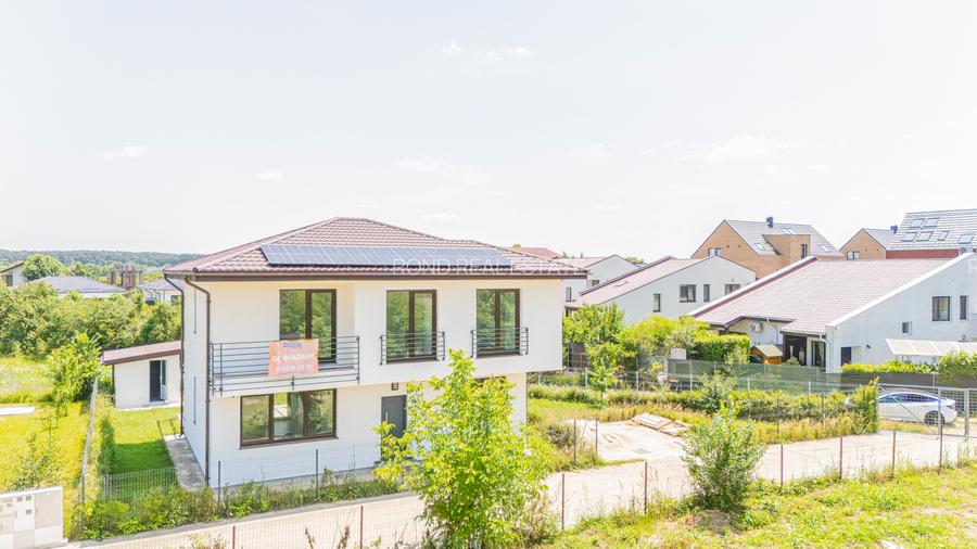 Vila  in promotie, panouri, pompa de caldura, intretinere - 500ron/luna - 7