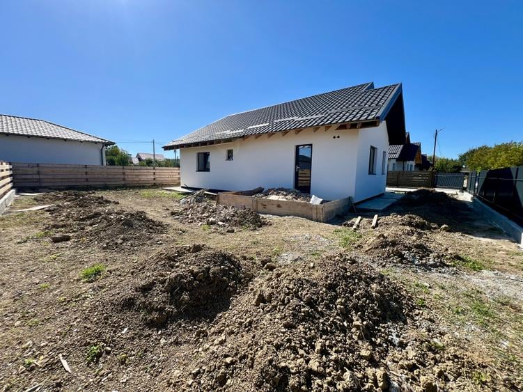 Vila de vanzare Lunca Cetatuii