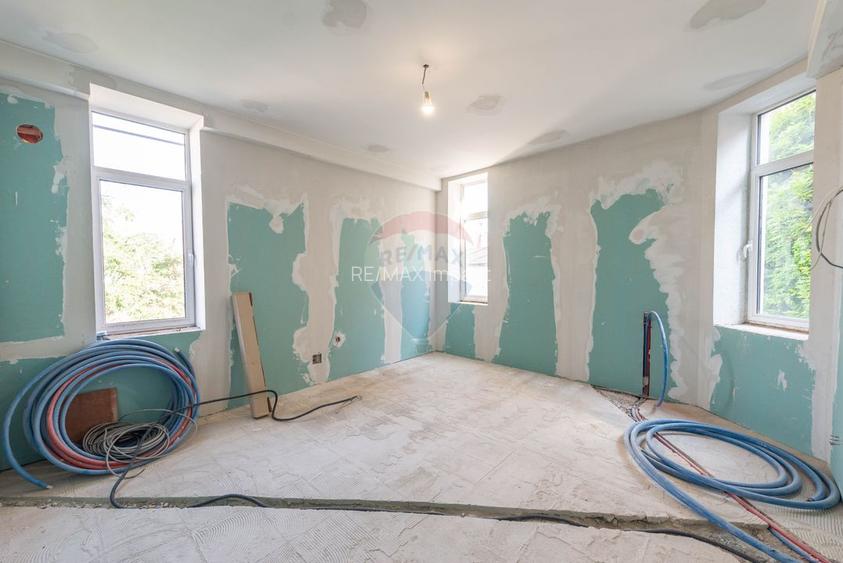 Apartament 4 camere de vanzare 104 mpu, Calea Mosilor - 12
