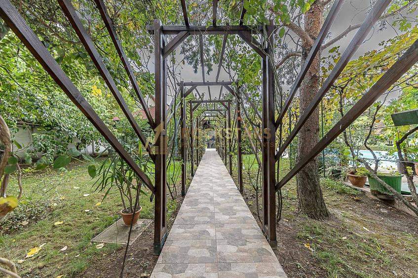 Vila 20 Camere | Pantelimon - Cernica | 4141 mp Teren | Piscina
