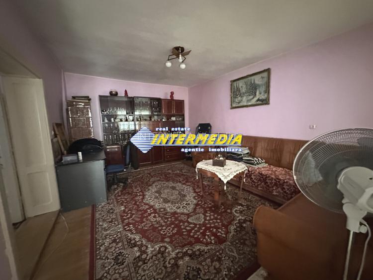 Proprietate 2 case curte pavata Teren 700 mp Hotel CETATE gard utilitati - 20