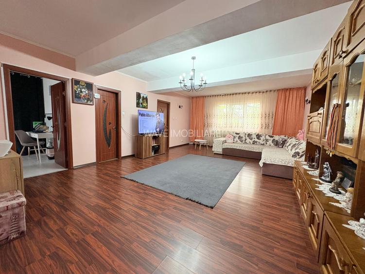 Casa 3 camere P+M, zona C , Valu lui traian