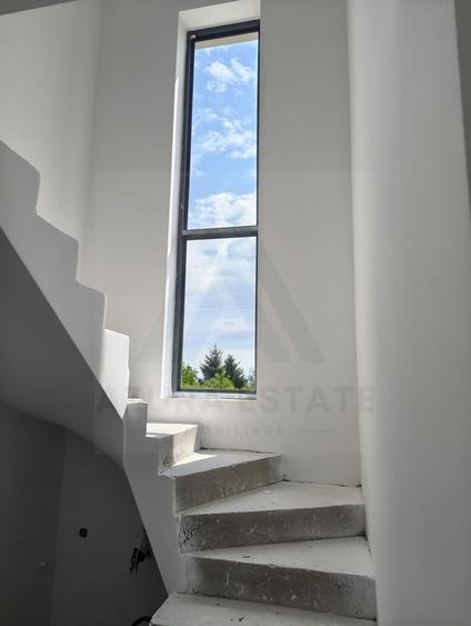 Casa premium 4 camere la alb teren de 310 mp 124 mp utili în Cristian