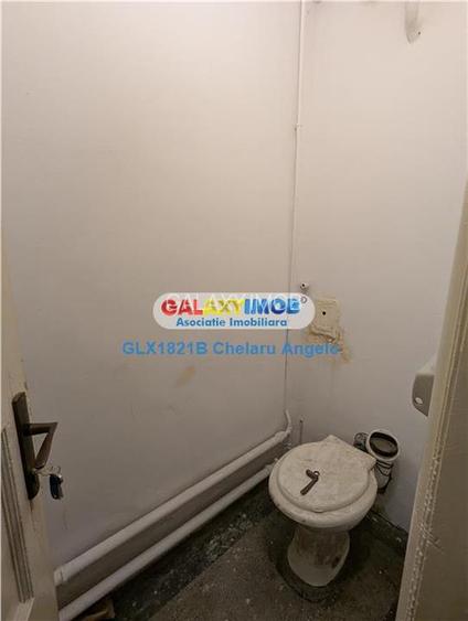 Unirii apartament 7 camere,suprafata utila 198 mp,stare bună