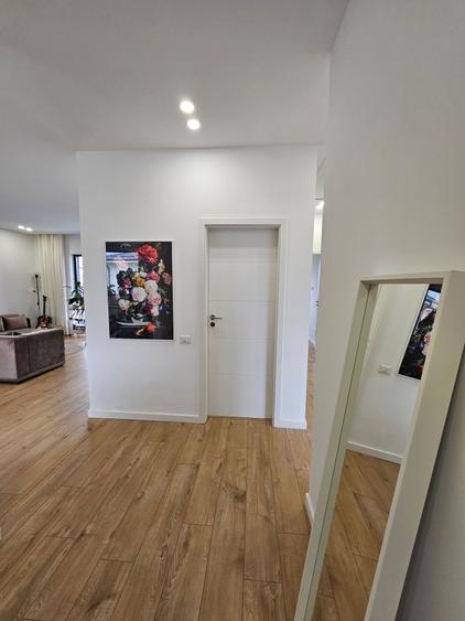 Casă 4 camere, mobilată lux, curte 350 mp, mutare imediată