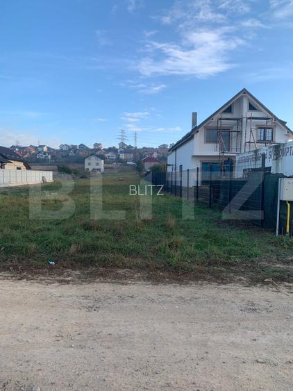 Teren intravilan, 926 mp, front 13 ml, zona Burdujeni
