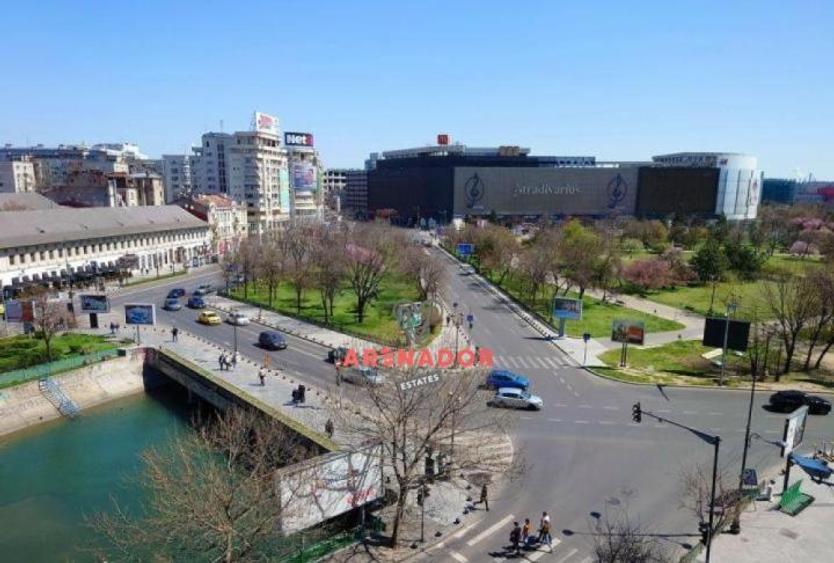 Spatiu Comercial | Birou | Unirii | 2 minute Metrou | Balcon