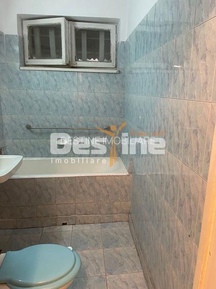 Apartament 3 camere semidecomandat , Bd. 1 Mai ,Sector 6 ,