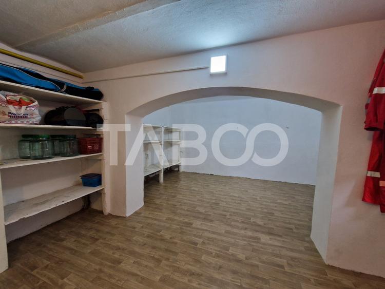 Apartament central 4 camere spatiu comercial garaj si pivnita Sibiu