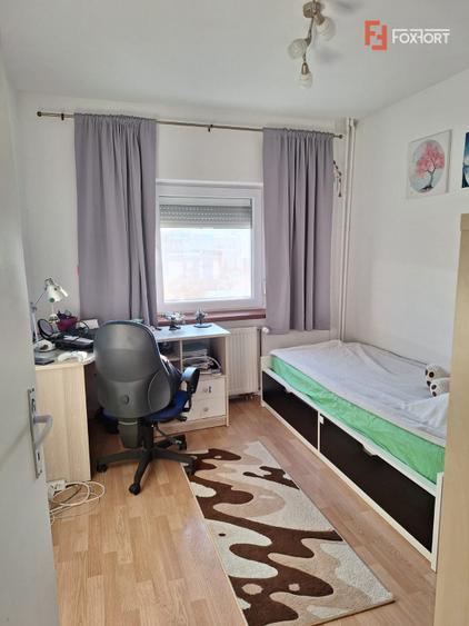 Apartament spatios cu 4 camere, 2 locuri de parcare – zona Iulius Mall