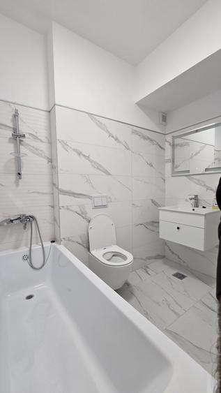 Penthouse 2 camere + birou, terasă, bloc nou, parcare – Craiovei