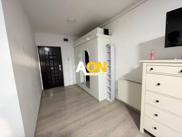 Apartament cu 3 camere, zona Kaufland - 10