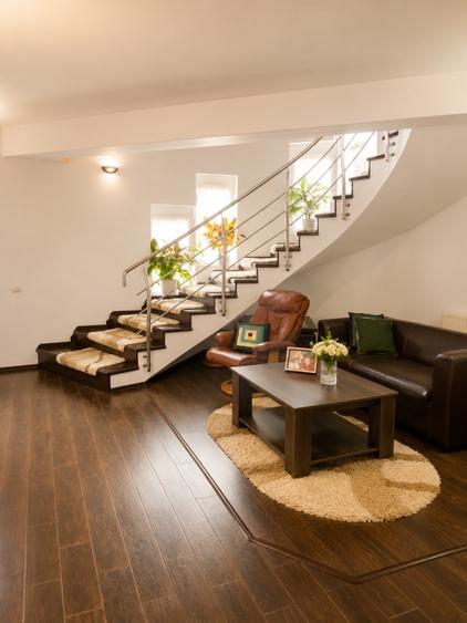 Vilă individuală, mobilată și utilată, teren 800 mp + apartament independent
