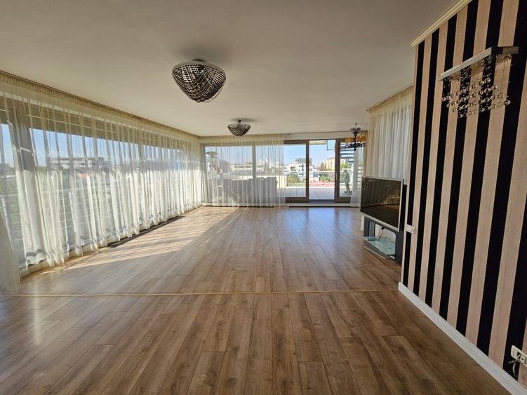 Penthouse in bloc boutique
