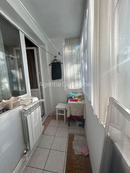 APARTAMENT 3 CAMERE DE VANZARE MICRO 16 ETAJ 1 - 3