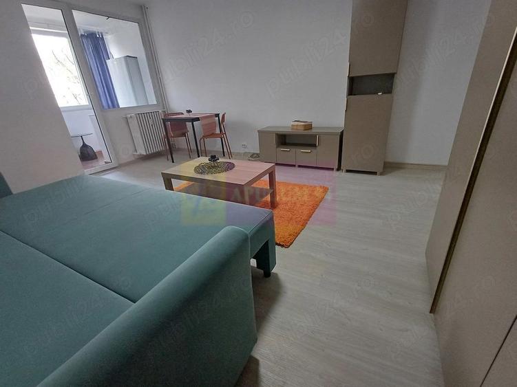 Garsoniera, renovata si mobilata Grand Arena metrou Aparatorii Patriei