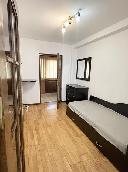 CANTA, MOARA DE FOC, APARTAMENT SPATIOS CU 3 CAMERE, 2 BALCOANE