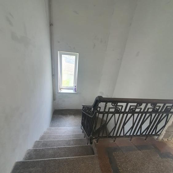 Etaj vila, 3 camere decomandate, garaj, curte 100mp, ultracentral,