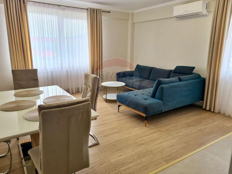 Apartament 2 camere, etaj 1, mobilat premium, parcare în curte