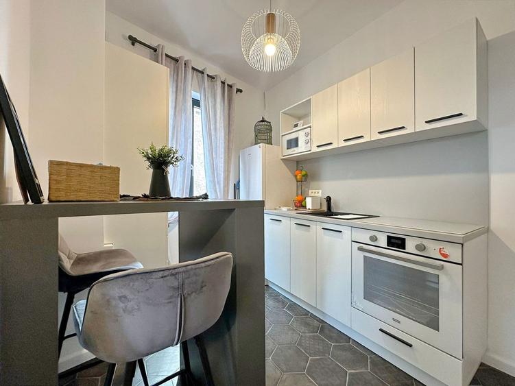 Apartament 2 camere Centrul Istoric, Pretabil Invistitie