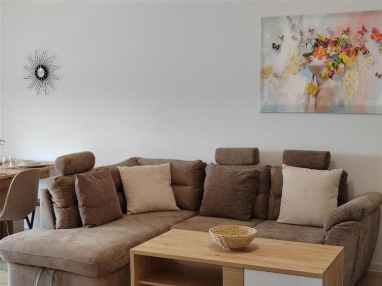 Apartament 3 camere 2 balcoane zona Turnisor