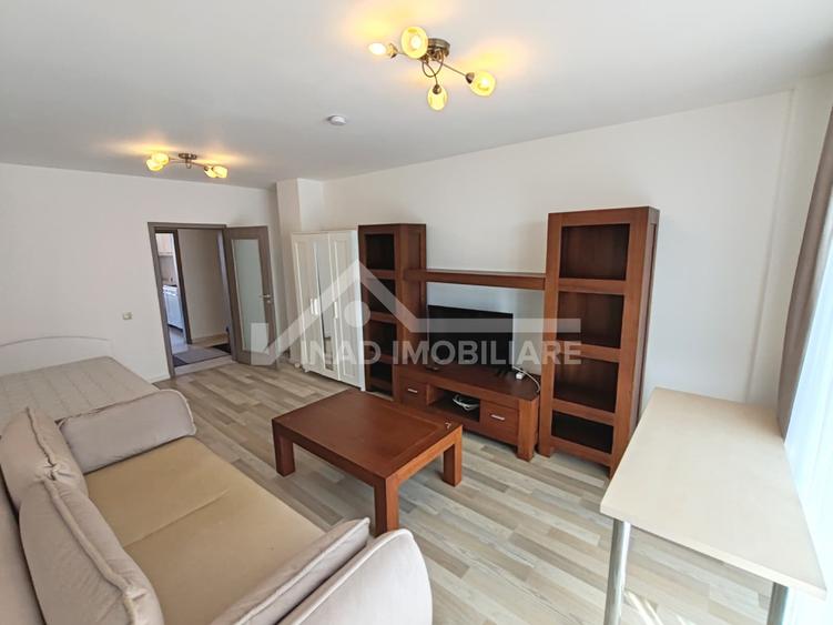 Apartament cu 3 camere, 2, bai, balcon si terasa, Strada Constanta