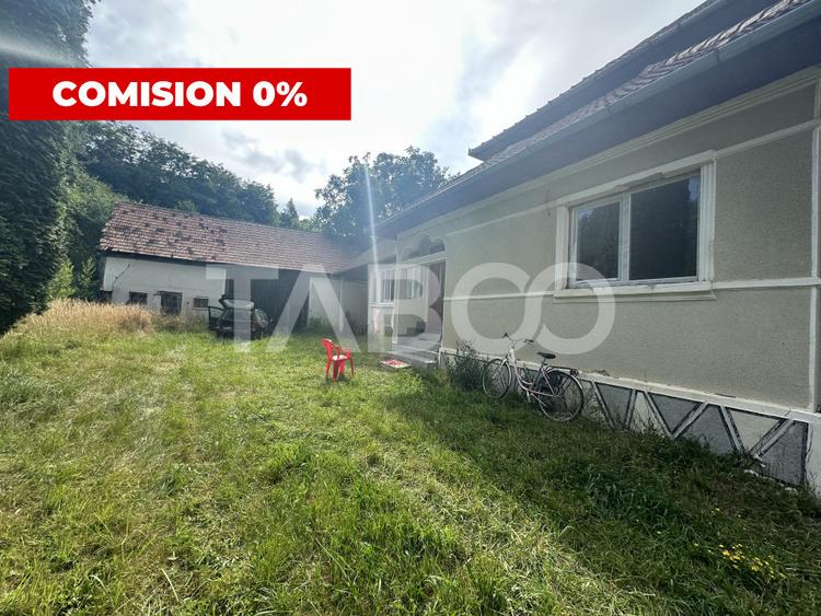 Casa 3 camere 5335 teren liber garaj si anexe in Sinca Veche