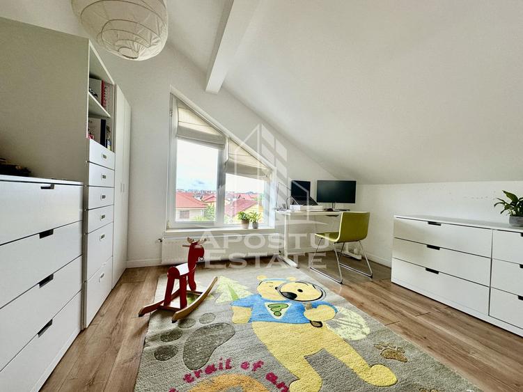 Apartament cu 3 camere, 2 terase, mobilat, la asfalt, zona Planetelor