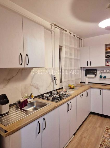 APARTAMENT 3 CAMERE DE INCHIRIAT |  RENOVAT |  GORJULUI - 2
