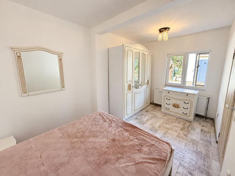 Apartament cu 3 camere și curte privată | Parcul central | Parcare