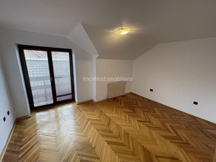 Circumvalatiunii | Casa individuala | 6 camere | Garaj - 33