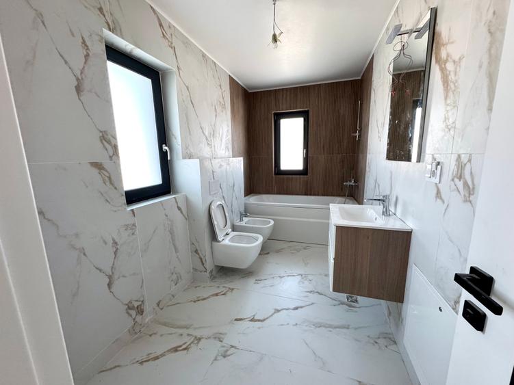 Casa 4 camere, arhitectura moderna ,Tomesti