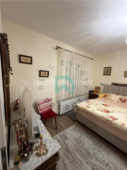 Casa Vanzare Sibiu, Piata Cluj, 65 mp, curte comuna - 2