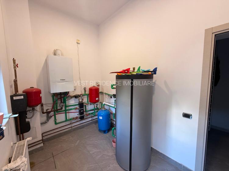 Casa individuala cu 4 camere. Teren 500 mp. Comision 0 - 7