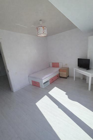 3 Camere Bloc Nou Zona inel 1- Academia Mircea Cel Bătrân Curte Privată