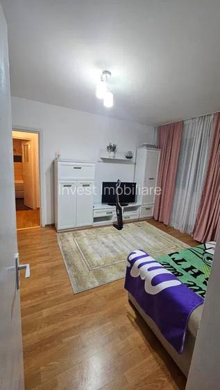 Apartament 2 camere-Podu Ros-Piata Nicolina-etaj 2 - 3