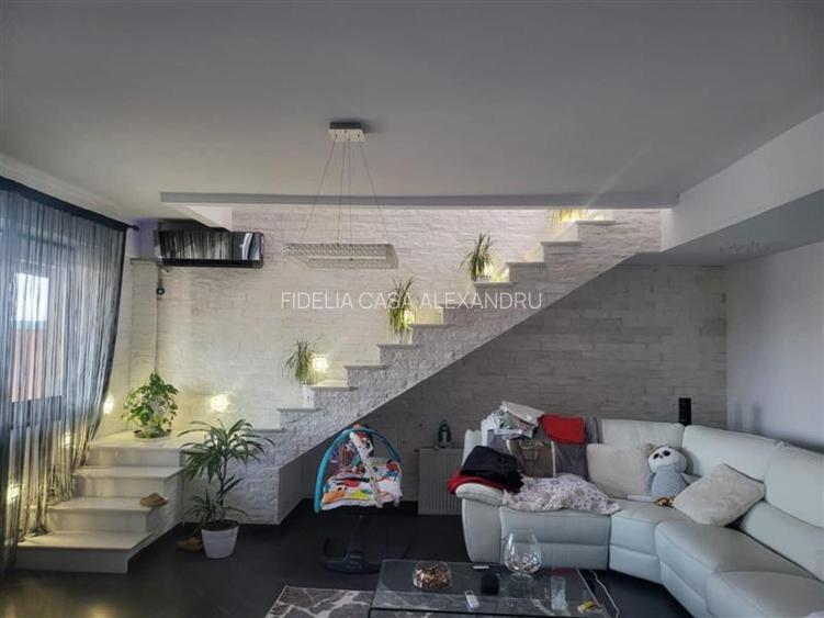 Apartament 3 camere  de vanzare  Lunca Cetatuii, - 16