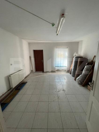 Casa cu 5 incaperi, 580mp, zona Carpati 1