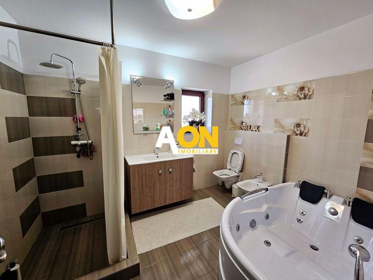 1/2 Duplex, 4 camere, mobilat, utilat, 230 mp teren, zona Lipoveni