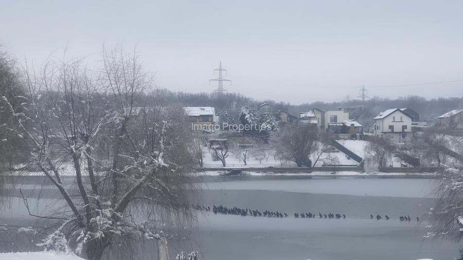 Vilă amplasată pe malul lacului - 20