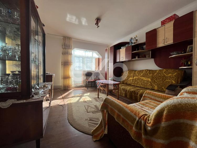 Vanzare 2 camere central etaj 3 mobilat+utilat Gaesti