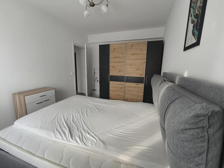 2 camere, Liber, parcare, Str Smaraldului, Bragadiru