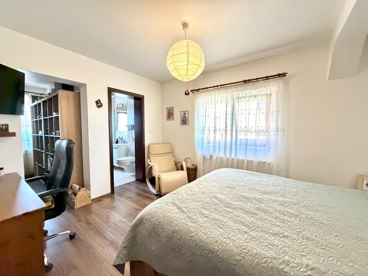 Casa individuala, 4 camere, 120 mp utili, 817 mp teren - Dumbravita
