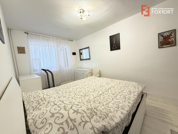 Apartament cu 3 camere, de vanzare in zona Circumvalatiunii - 12