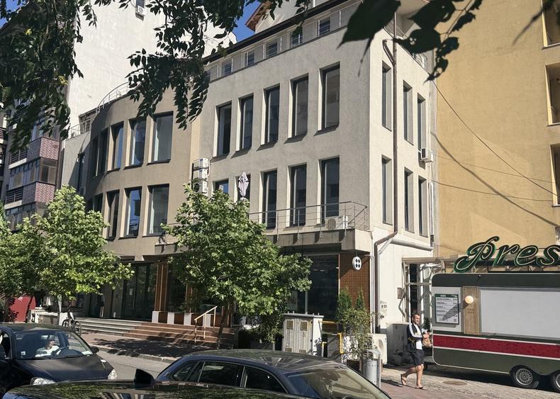 Spatiu pretabil pentru birouri, salon infrumusetare, cabinet,etc