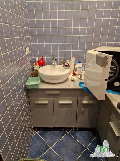 Apartament de vanzare Eminescu, parter bloc, 70 mpu , zona centrala, cabinet st