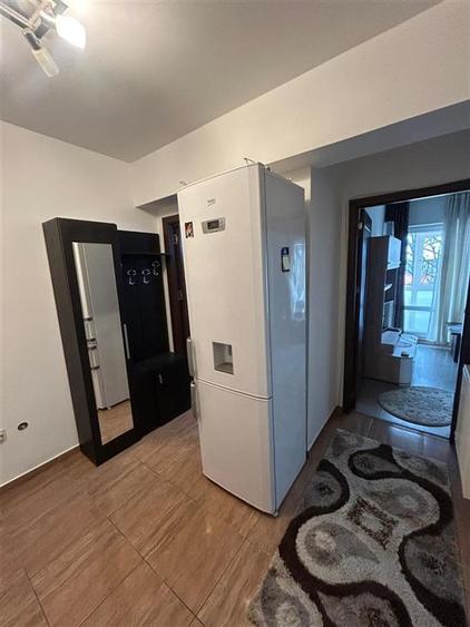 Inchiriere 2 camere decomandat, etaj 1 str Bazei, Valea Adanca