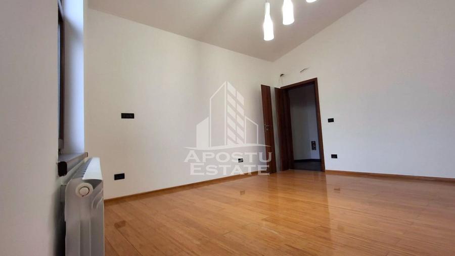 Spatiu comercial cu etaj, pentru activitati diverse